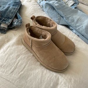 Ugg ultra mini